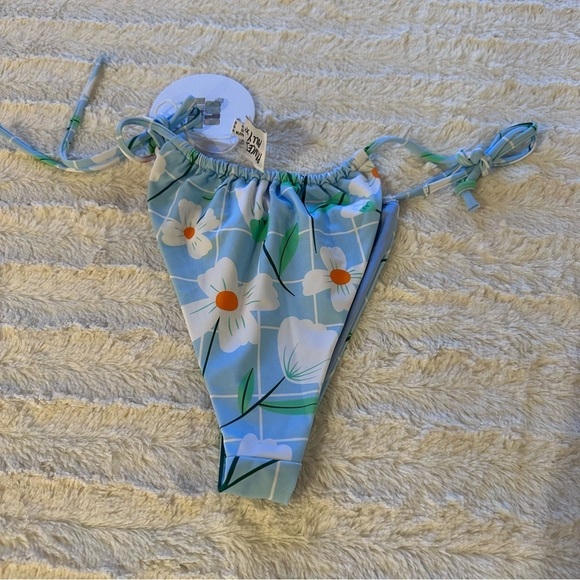 Princess Polly high cut bikini - Picture 3 of 3